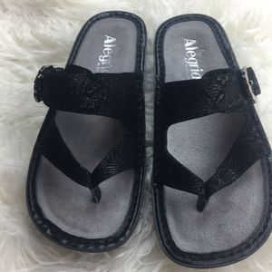 Alegria black sandals sz 6